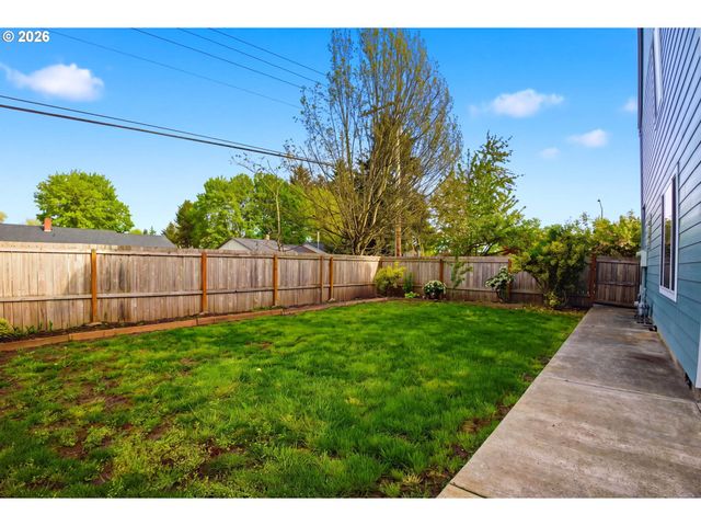 1499 Ne BIRKSHIRE Ct, Hillsboro, OR 97124