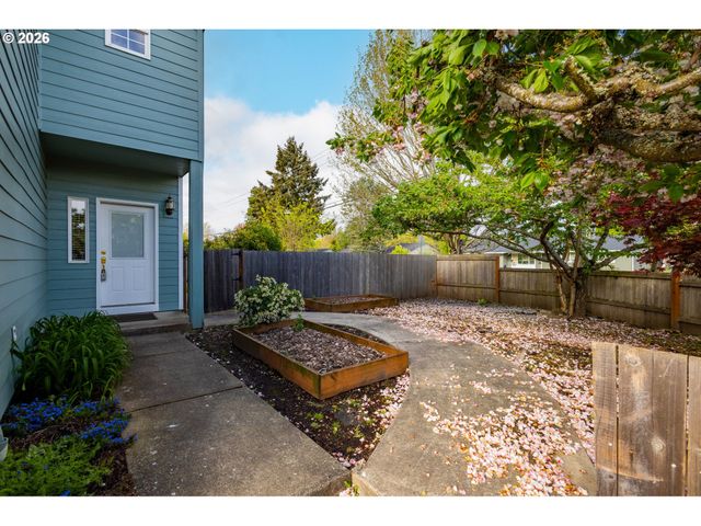 1499 Ne BIRKSHIRE Ct, Hillsboro, OR 97124