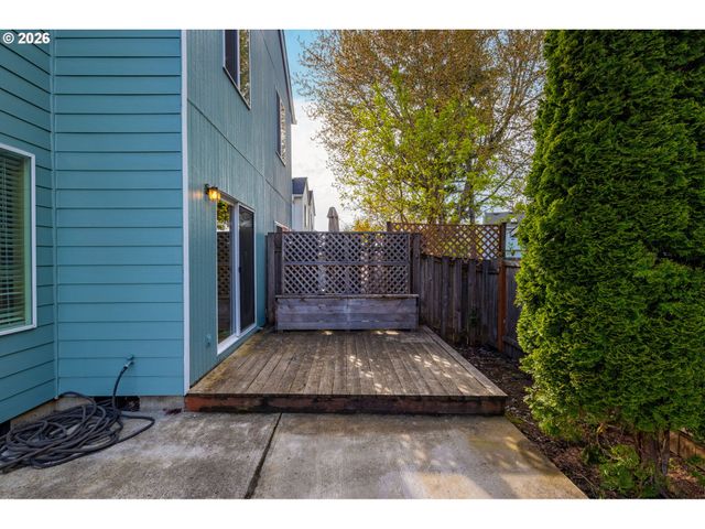 1499 Ne BIRKSHIRE Ct, Hillsboro, OR 97124
