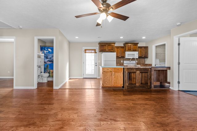 904 E Grundy St, Tullahoma, TN 37388