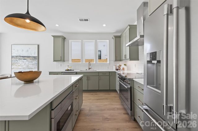 408 Dover Avenue, Charlotte, NC 28209