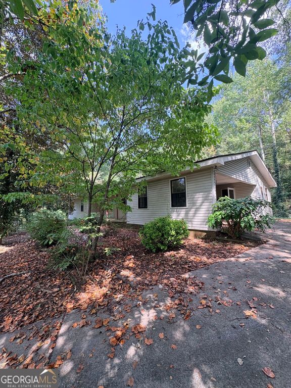 8164 New Calhoun Road NE, Adairsville, GA 30103