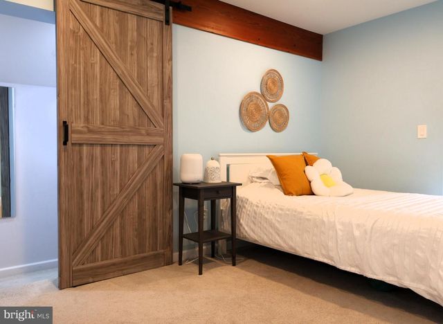 8297 MERTZTOWN RD, Alburtis, PA 18011