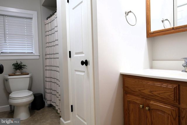 8297 MERTZTOWN RD, Alburtis, PA 18011