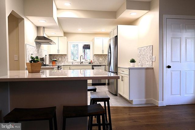 8297 MERTZTOWN RD, Alburtis, PA 18011