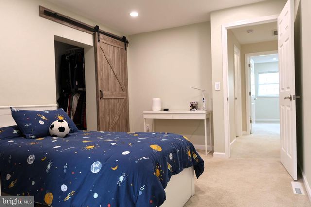 8297 MERTZTOWN RD, Alburtis, PA 18011