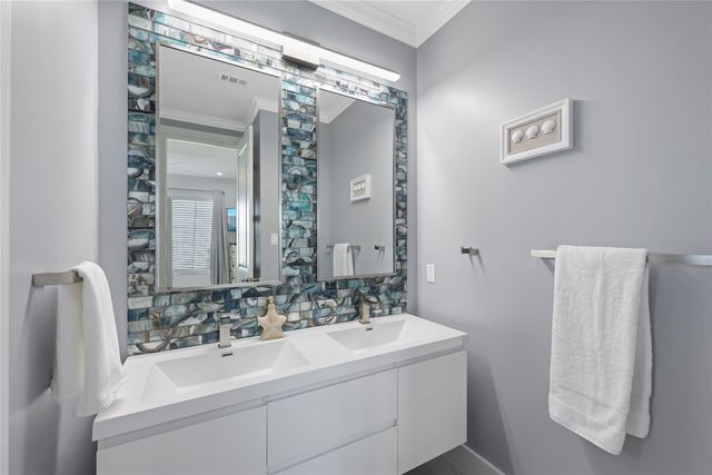 4102 Sandhill Crane Way, Galveston, TX 77554