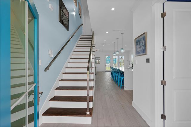 4102 Sandhill Crane Way, Galveston, TX 77554