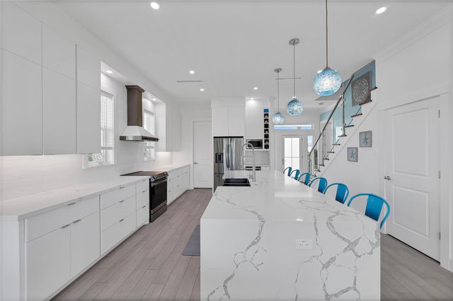 4102 Sandhill Crane Way, Galveston, TX 77554