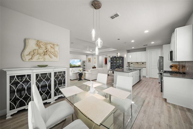 8620 SUNDANCE LOOP, Sarasota, FL 34238