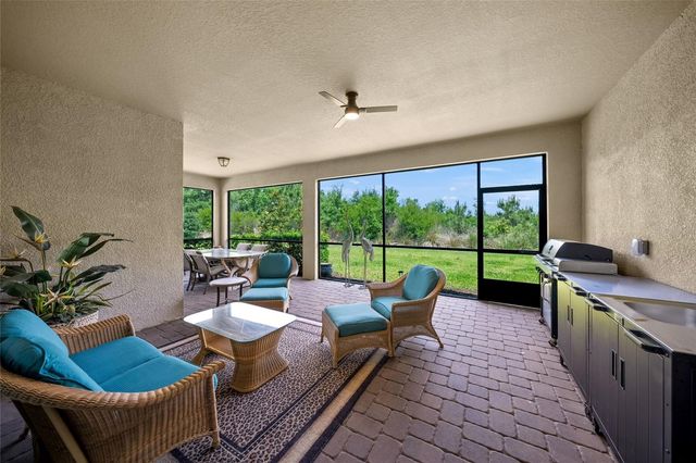 8620 SUNDANCE LOOP, Sarasota, FL 34238