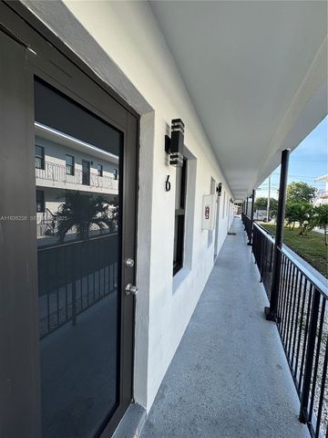 1969 NW 2nd ct 6, Miami, FL 33136