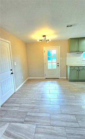 1828 S Beth Drive, Rogers, AR 72758