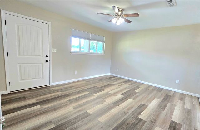 1828 S Beth Drive, Rogers, AR 72758