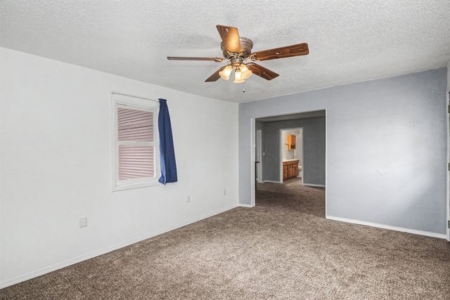 325 N Locust Street, Madrid, IA 50156