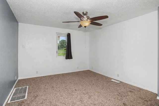 325 N Locust Street, Madrid, IA 50156