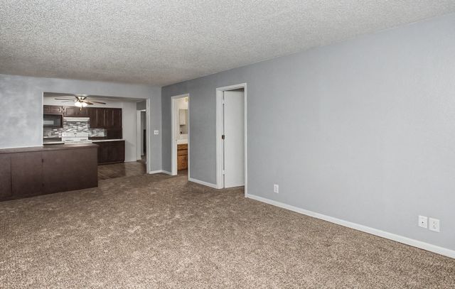 325 N Locust Street, Madrid, IA 50156