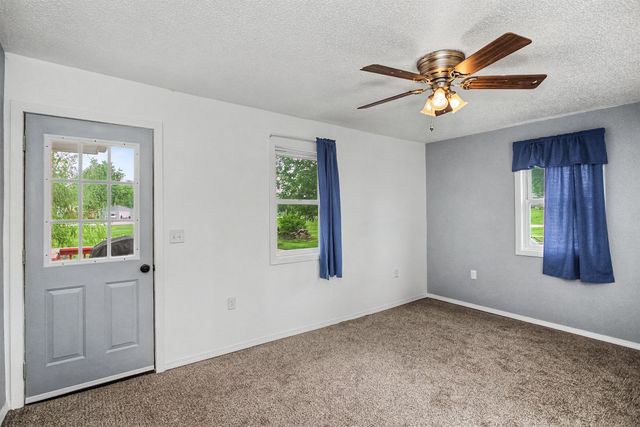 325 N Locust Street, Madrid, IA 50156