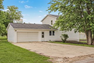 325 N Locust Street, Madrid, IA 50156