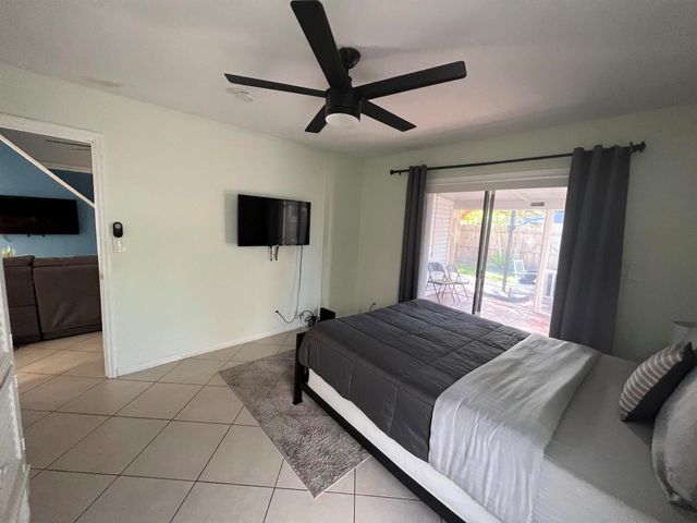 2417 Sundy Avenue, Delray Beach, FL 33444