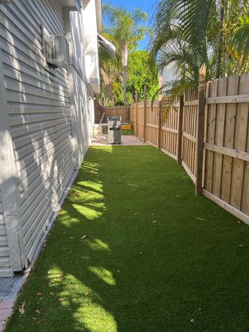 2417 Sundy Avenue, Delray Beach, FL 33444