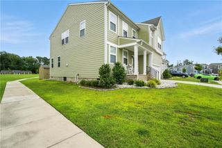 121 Meadows Landing LN, Suffolk, VA 23434