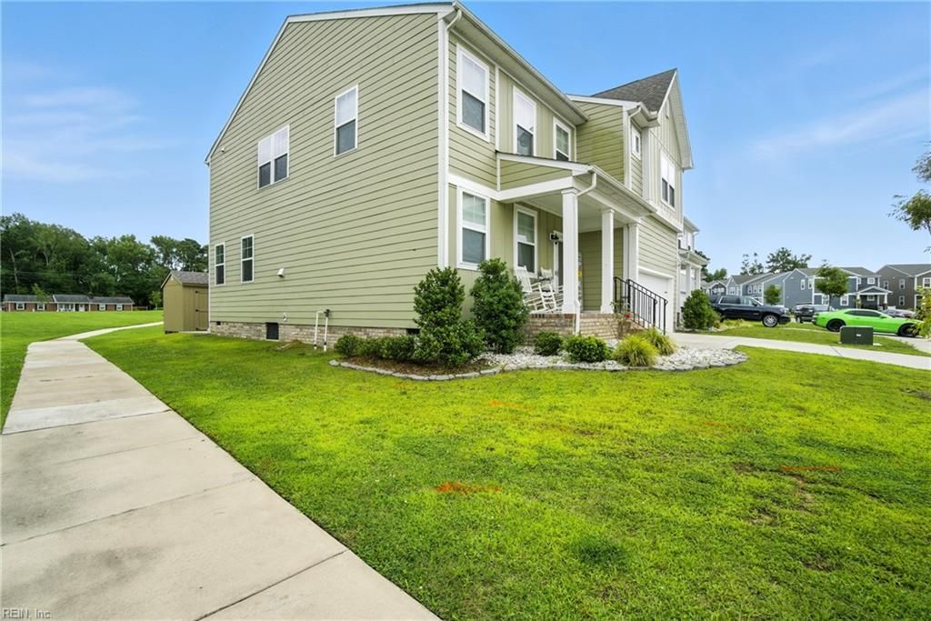 121 Meadows Landing LN, Suffolk, VA 23434