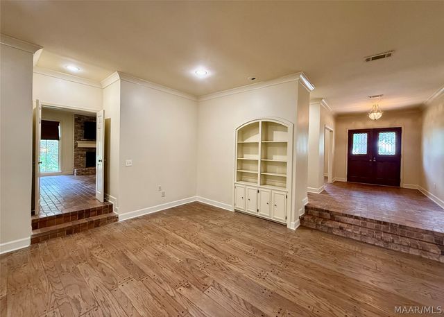33 Creek Court, Montgomery, AL 36117