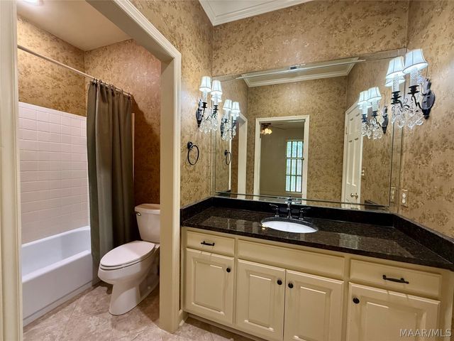 33 Creek Court, Montgomery, AL 36117