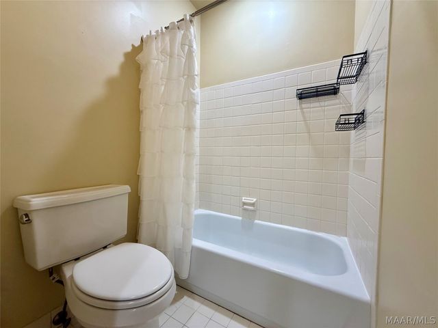 33 Creek Court, Montgomery, AL 36117