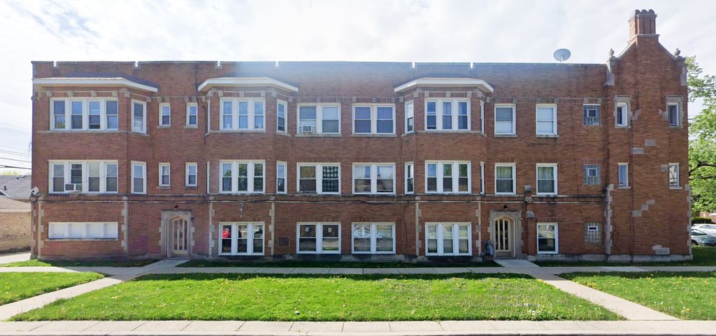 6618 19th Street 9, Berwyn, IL 60402