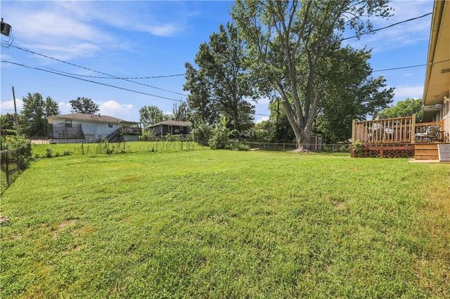 18909 E 30th Terrace, Independence, MO 64057