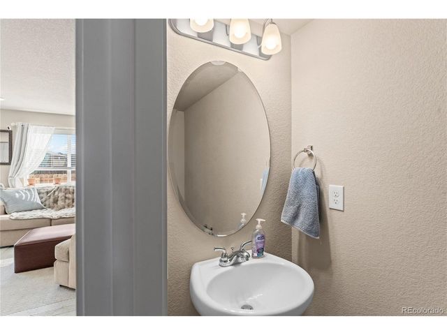 8139 Henzlee Pl, Peyton, CO 80831