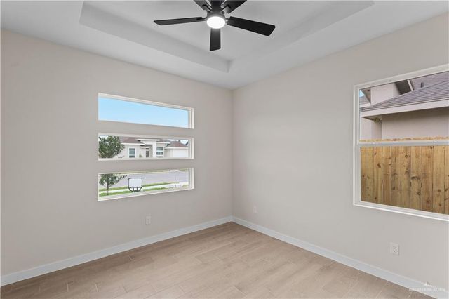 1124 E Evergreen Avenue, San Juan, TX 78589