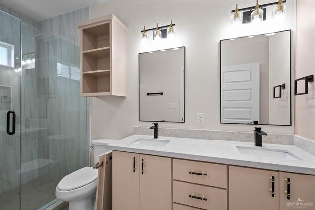 1124 E Evergreen Avenue, San Juan, TX 78589