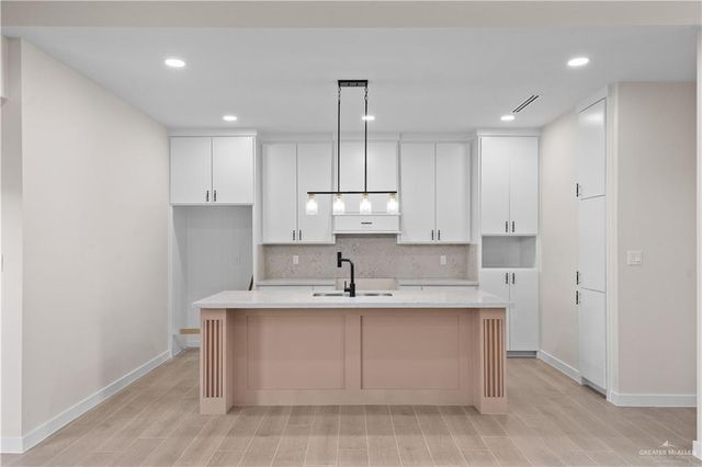 1124 E Evergreen Avenue, San Juan, TX 78589