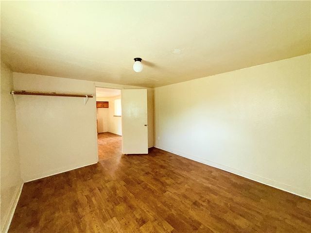 131 Algodon St, Taft, TX 78390