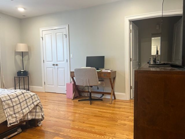 45 Spring Street 17, Boston, MA 02132