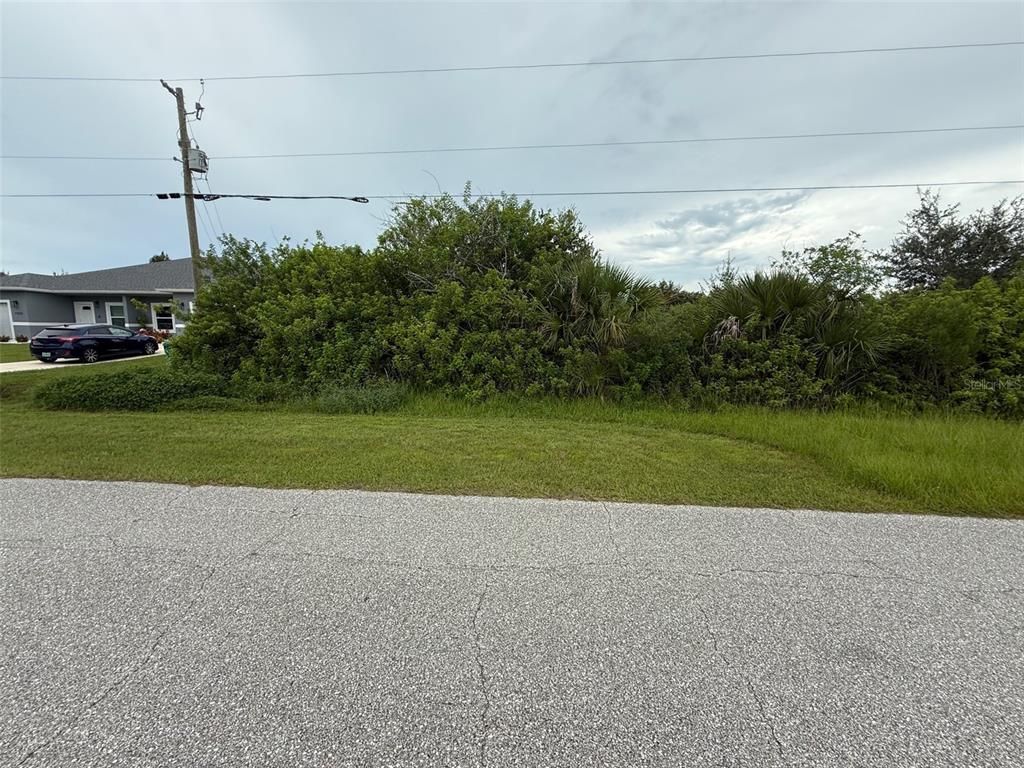 Image 2 of property listing at 7267 DAVID BOULEVARD, Port Charlotte, FL 33981