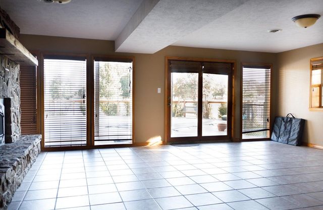 12655 Farm Road 2205 Circle, Cassville, MO 65625