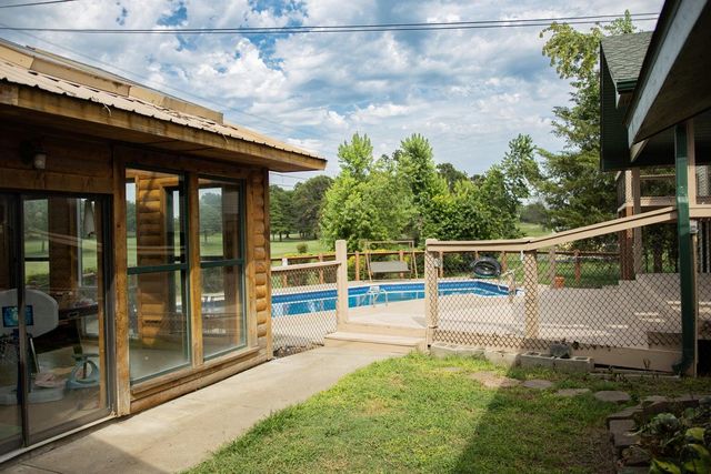 12655 Farm Road 2205 Circle, Cassville, MO 65625