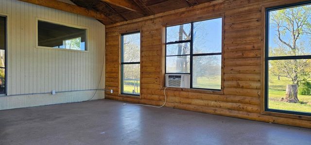 12655 Farm Road 2205 Circle, Cassville, MO 65625