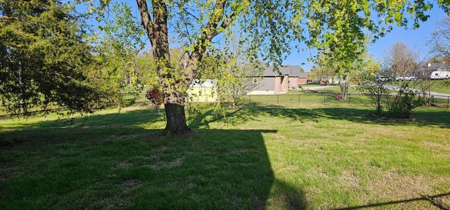12655 Farm Road 2205 Circle, Cassville, MO 65625
