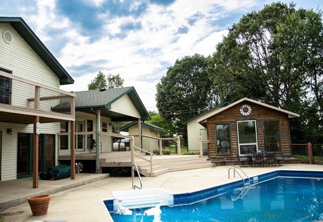 12655 Farm Road 2205 Circle, Cassville, MO 65625