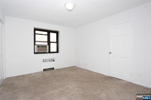 208 Anderson Street S4F, Hackensack, NJ 07601