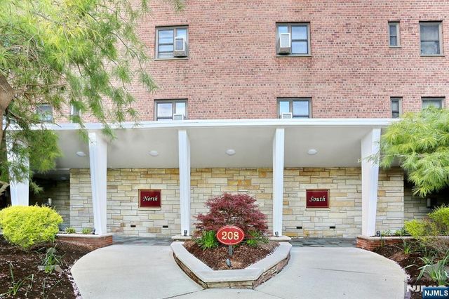 208 Anderson Street S4F, Hackensack, NJ 07601