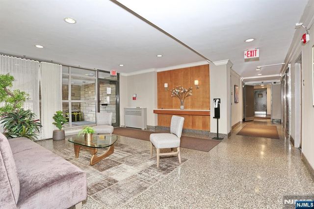 208 Anderson Street S4F, Hackensack, NJ 07601