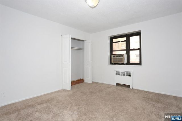 208 Anderson Street S4F, Hackensack, NJ 07601