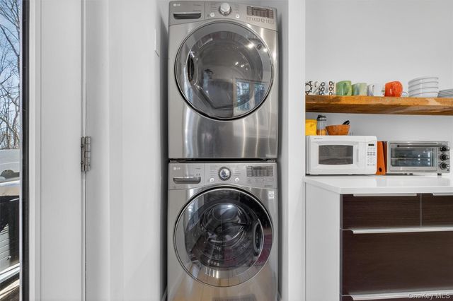 208 Ressique Road, Stormville, NY 12582