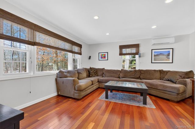 208 Ressique Road, Stormville, NY 12582